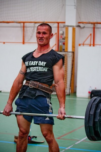 认识六角杠铃的训练-唤醒运动