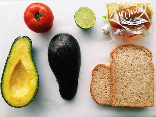 营养满分:酪梨蛋三明治-唤醒运动