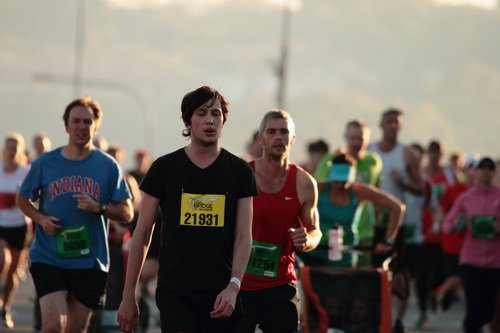 想要减肥,要先做重训?还是有氧?-唤醒运动