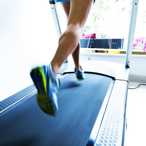 加入坡度跑 长跑训练不无聊-唤醒运动