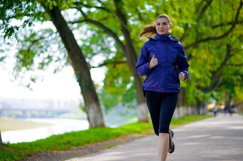 夏日炎炎想外出运动?看过4招再出发-唤醒运动