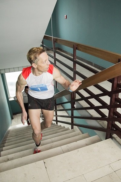 加入阶梯跑 让你跑步更有力-唤醒运动