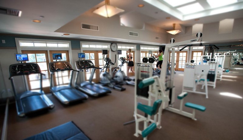 跑步先还是重训先?-唤醒运动